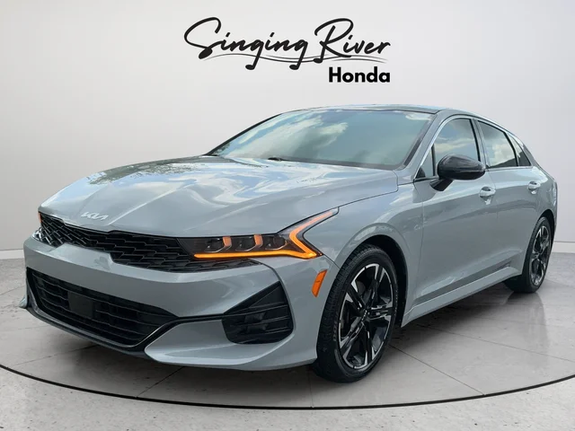 Used 2024 Gray Kia GT-Line image 3