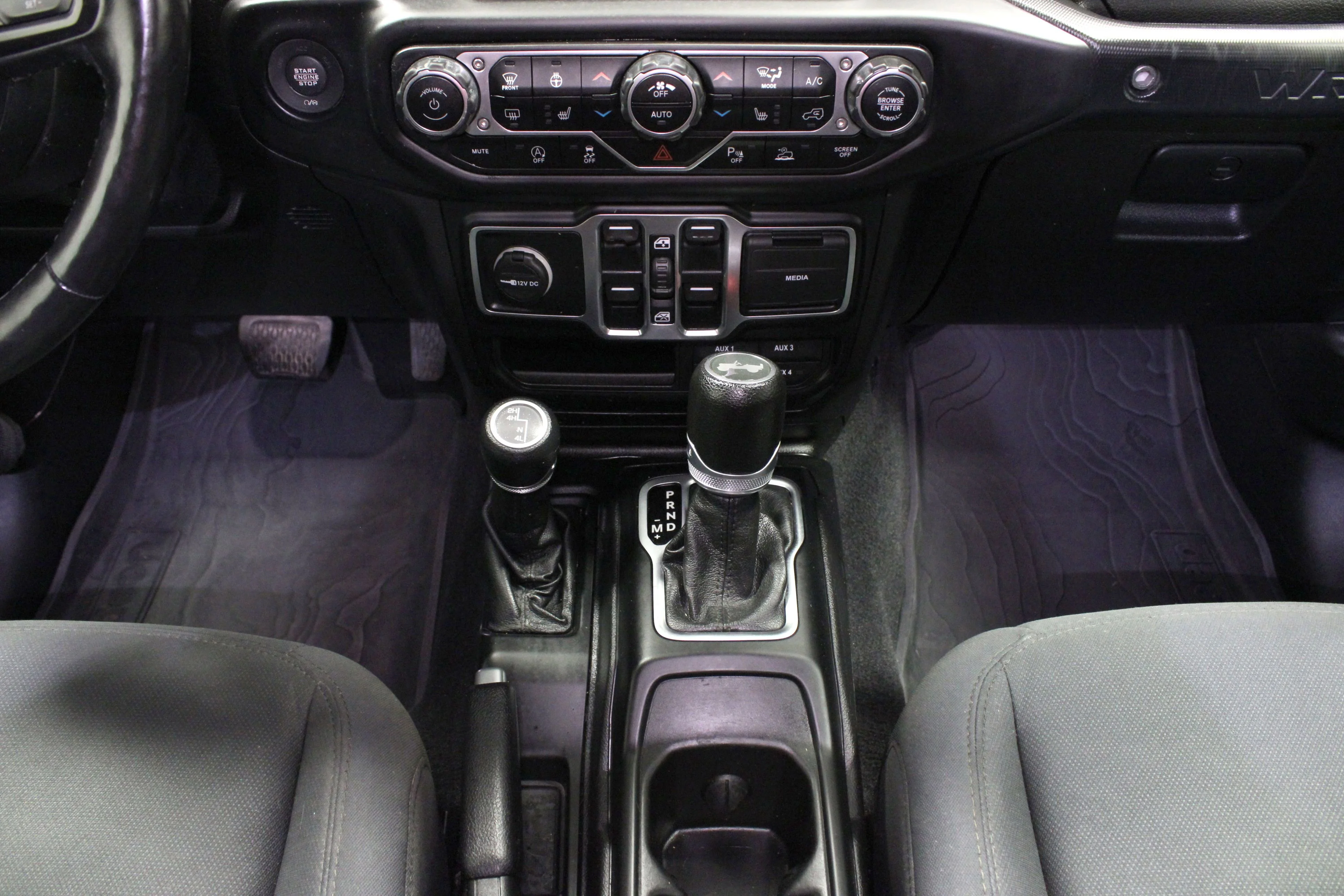 Used 2021 Black Clearcoat Jeep Sport image 21
