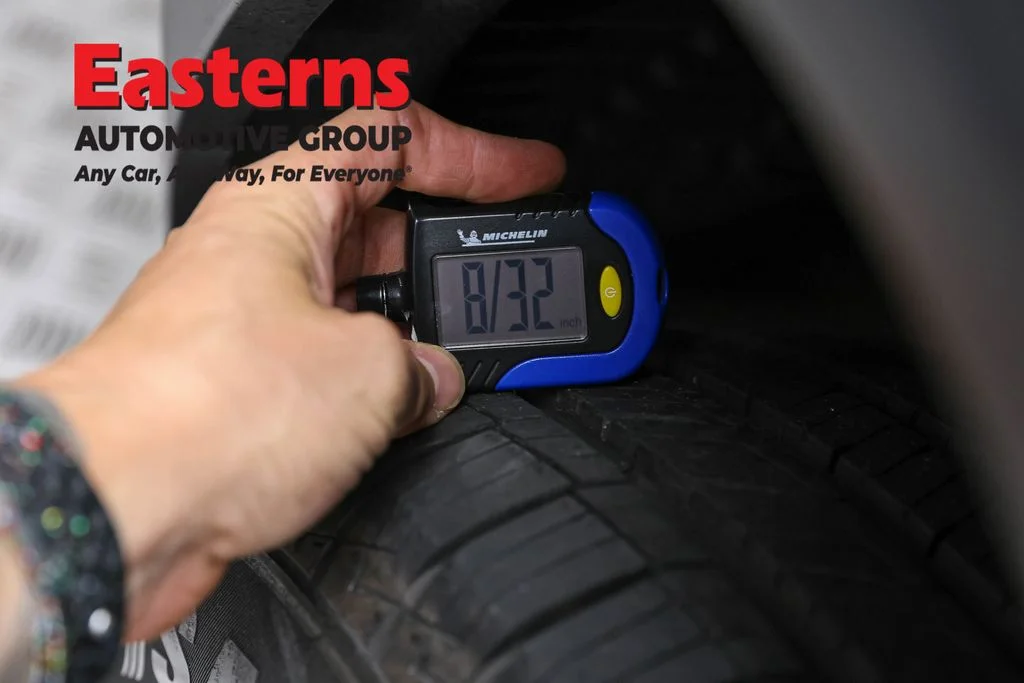 Used 2022 Silver Jeep 4xe image 31