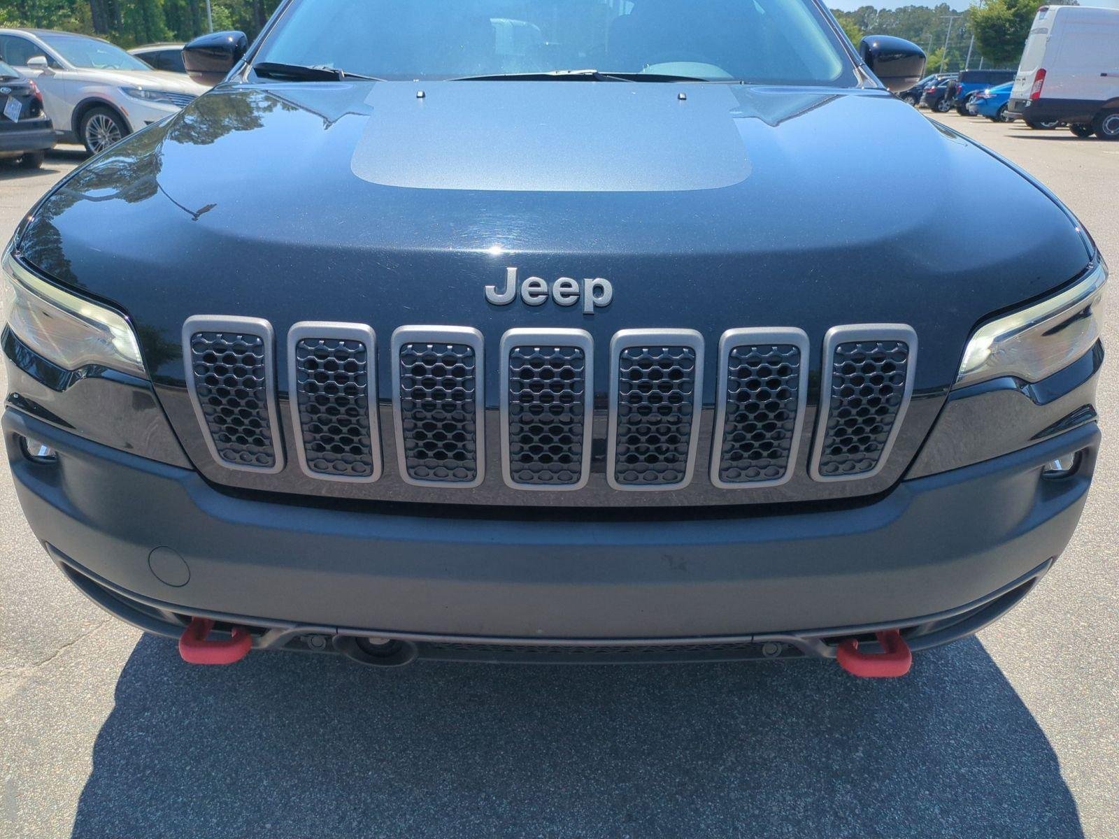Used 2022 Diamond Black Crystal Pearlcoat Jeep Trailhawk image 14