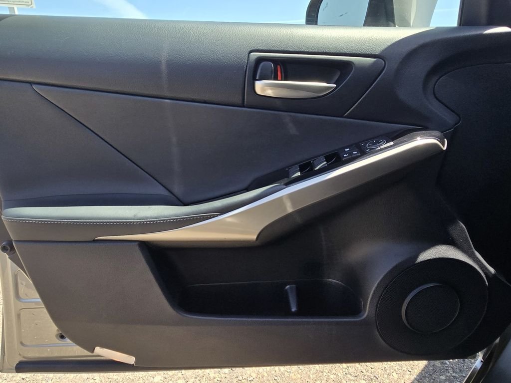 Used 2019 Atomic Silver Lexus Base image 23
