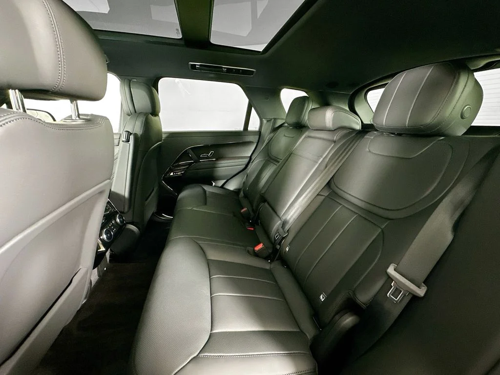 2025 Land Rover Range Rover Sport SE - Photo 23