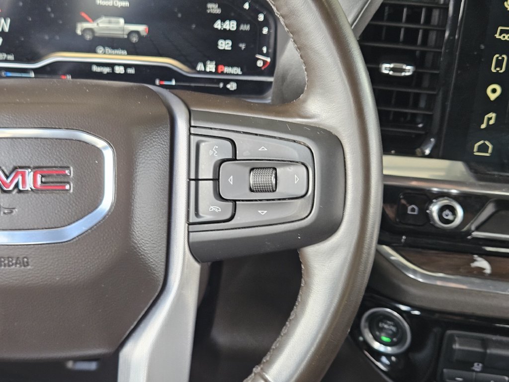 Used 2025 White GMC SLT image 28