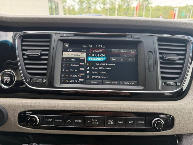 Used 2016 Black Kia SXL image 19