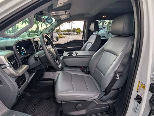 2025 Ford F-350 Super Duty XL - Photo 7