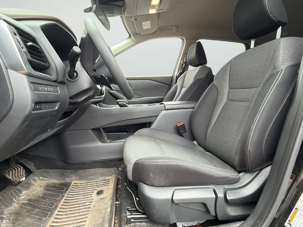 Used 2021 Black Nissan S image 10