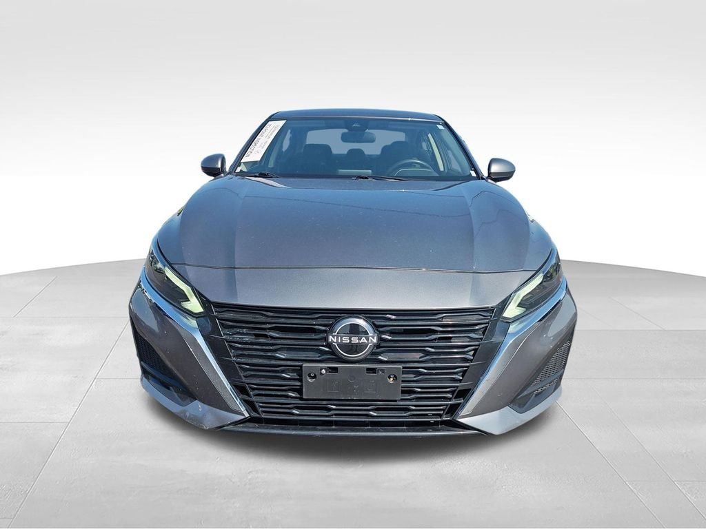 Used 2023 Gray Nissan 2.5 SV image 8