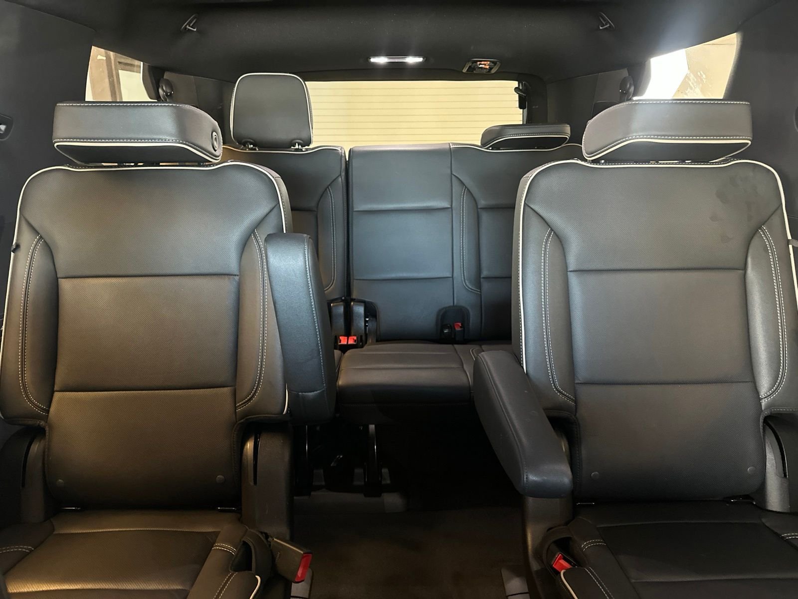 Used 2024  Chevrolet Premier image 27