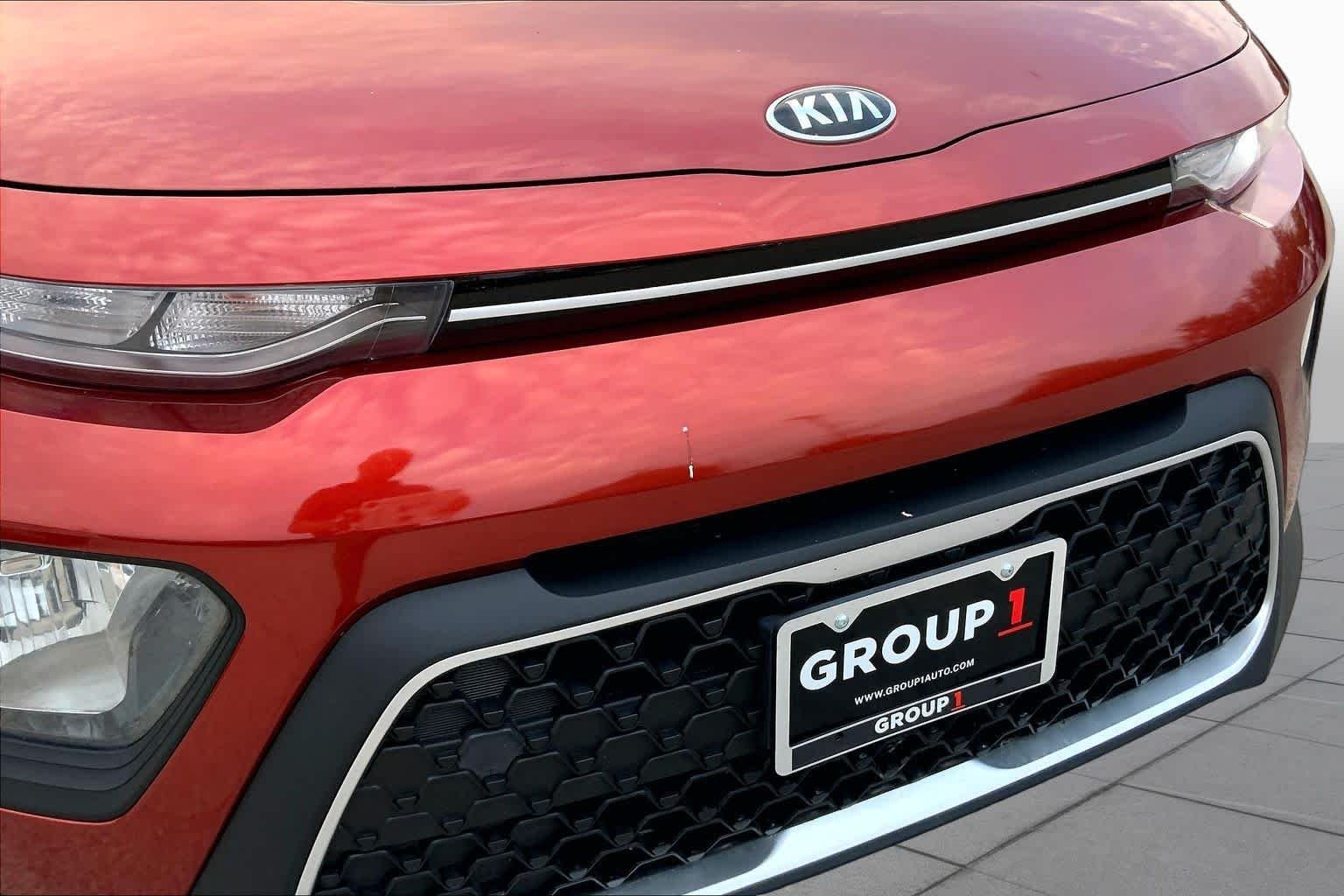 Used 2021 Mars Orange Kia LX image 28
