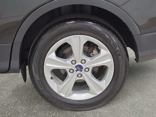 Used 2015 Black Ford SE image 33