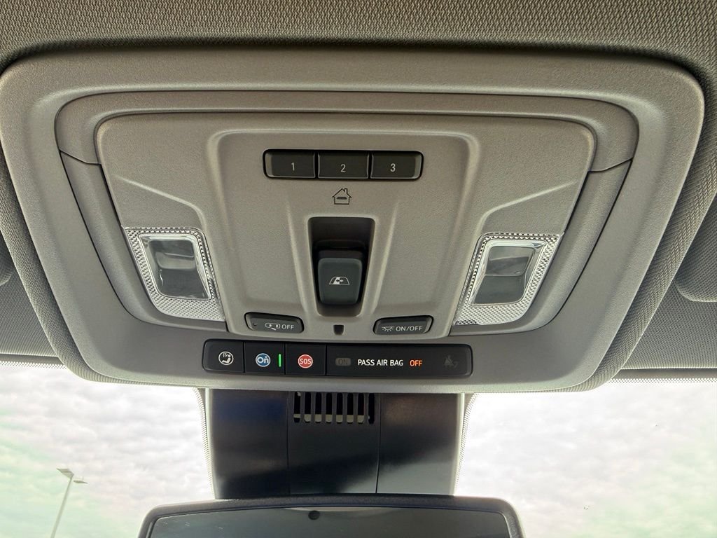 Used 2025 Silver GMC Denali image 16