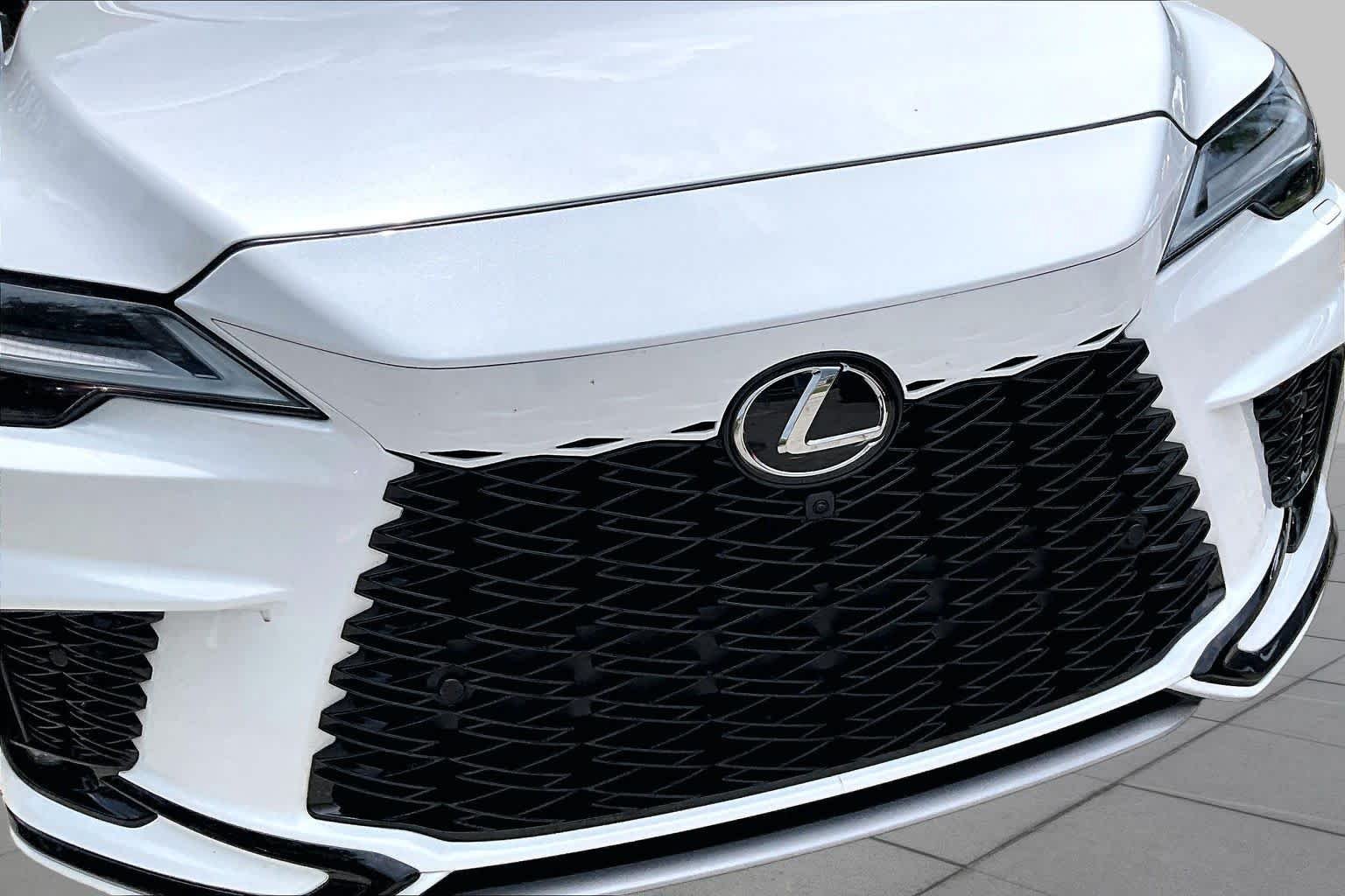 Used 2023 Ultra White Lexus F SPORT Performance image 30