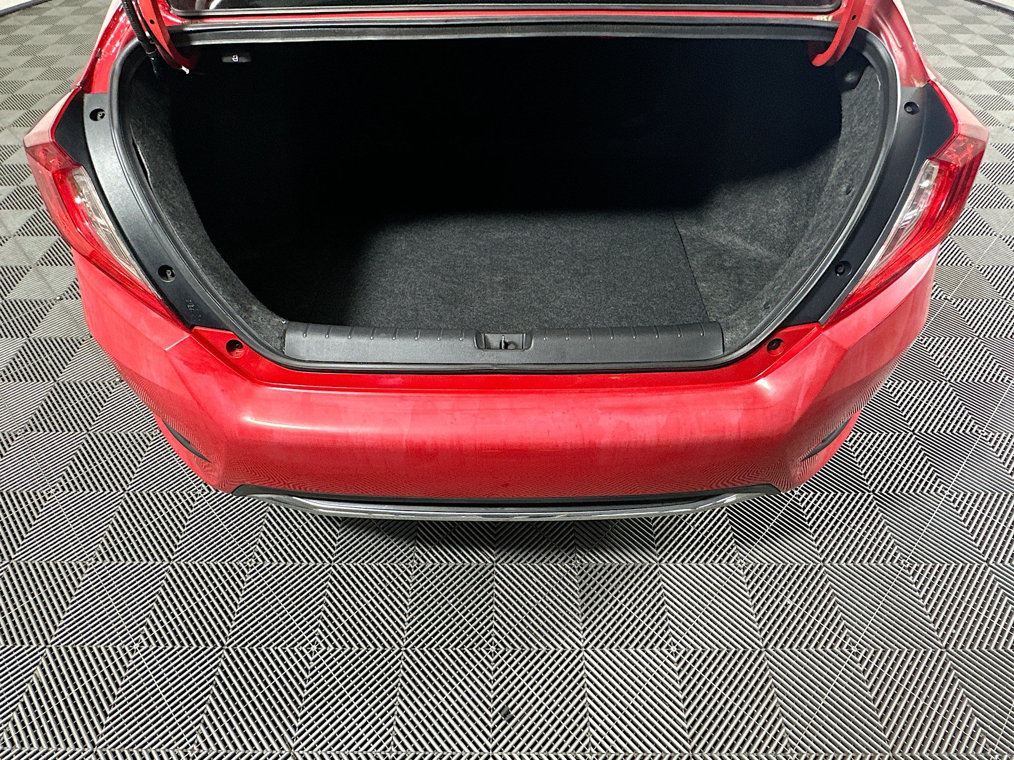 Used 2019 Red Honda LX image 30