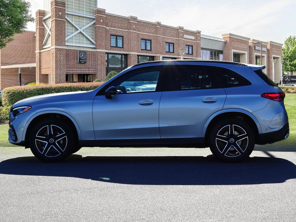 Certified Used 2025 Cirrus Silver Metallic Mercedes-Benz GLC 300 image 7