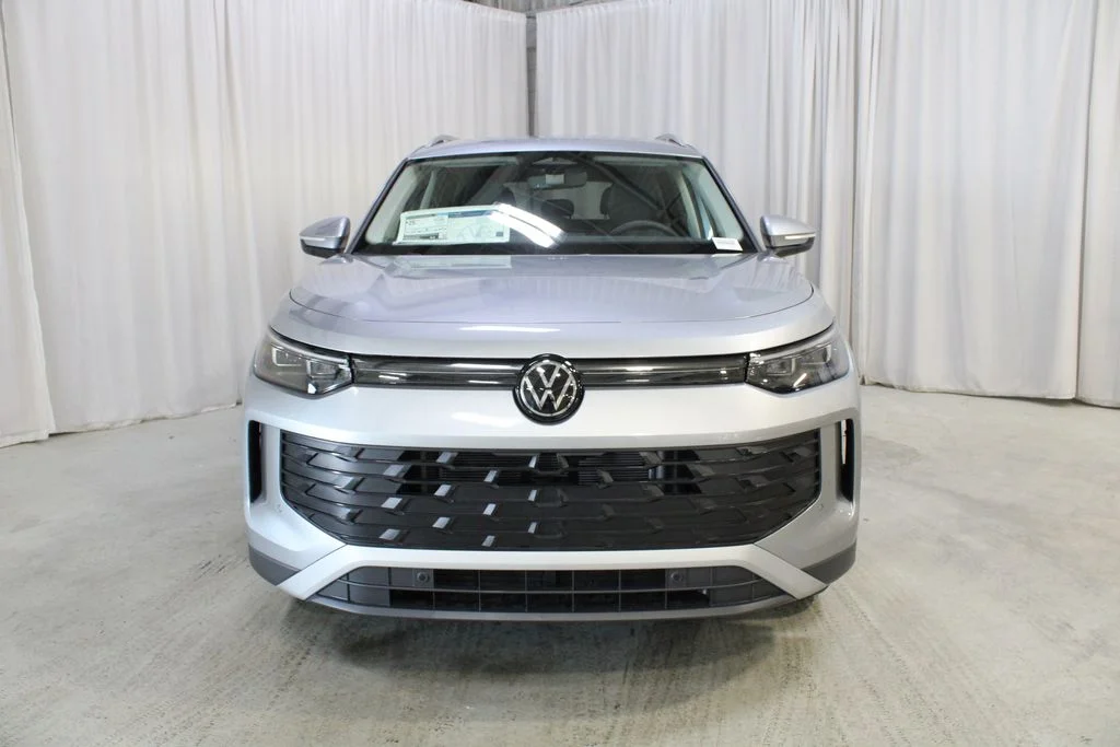 New 2026 Silver Volkswagen SE image 37