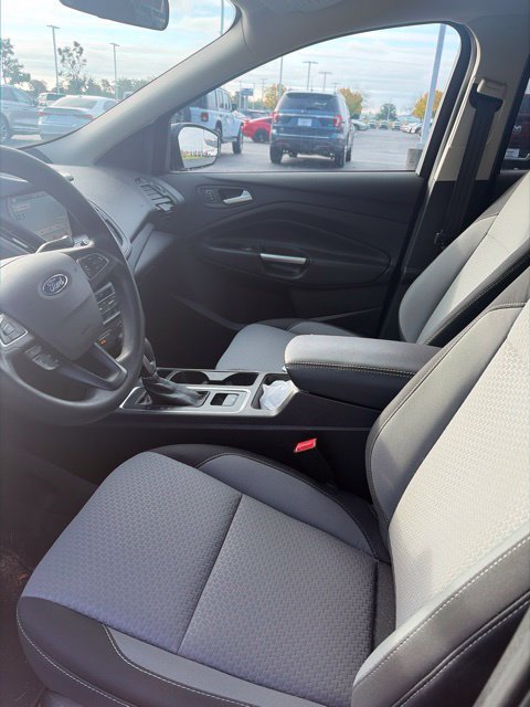 Used 2019 Black Ford SE image 15