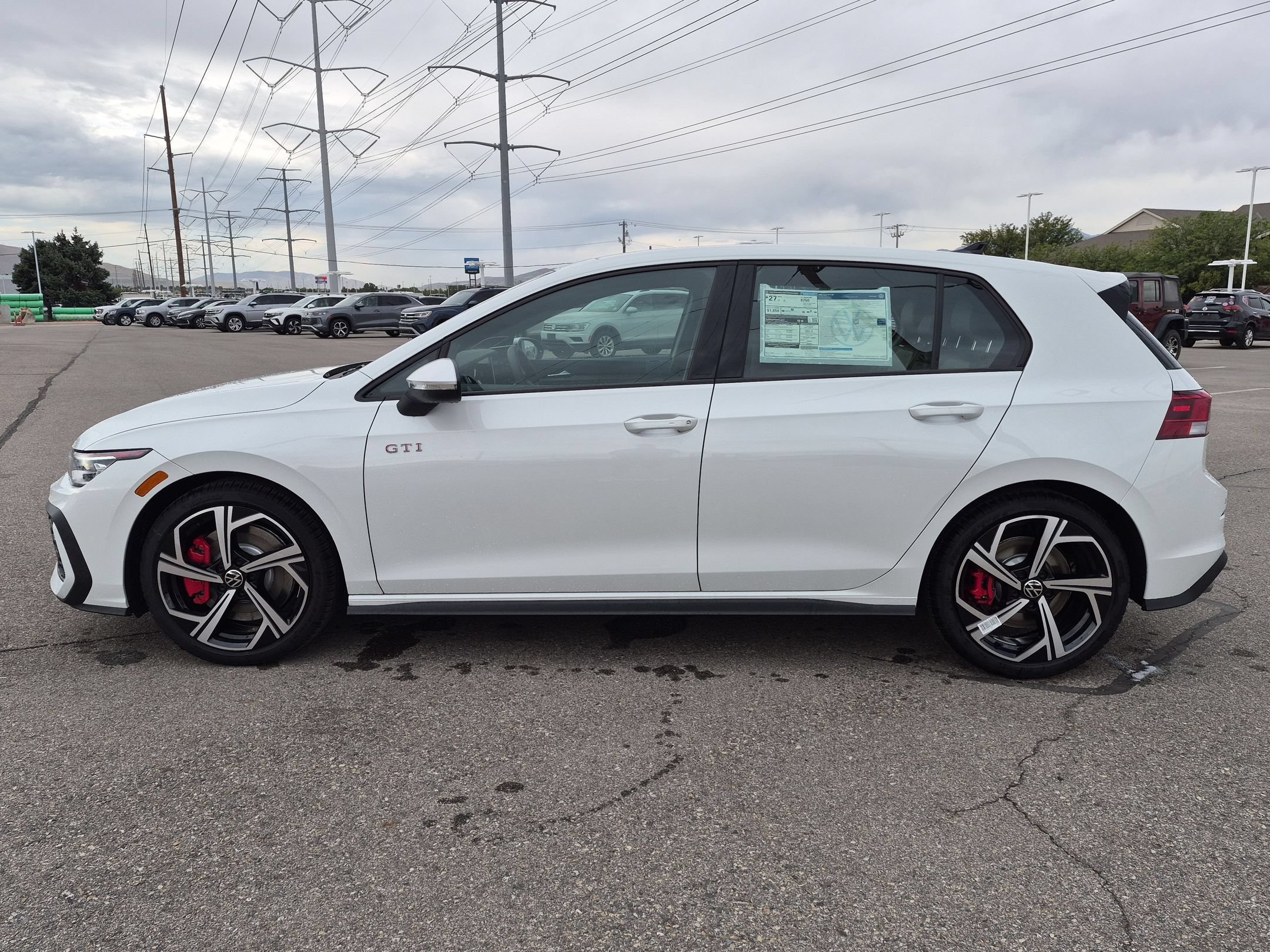 New 2026 Opal White Pearl Volkswagen SE image 7