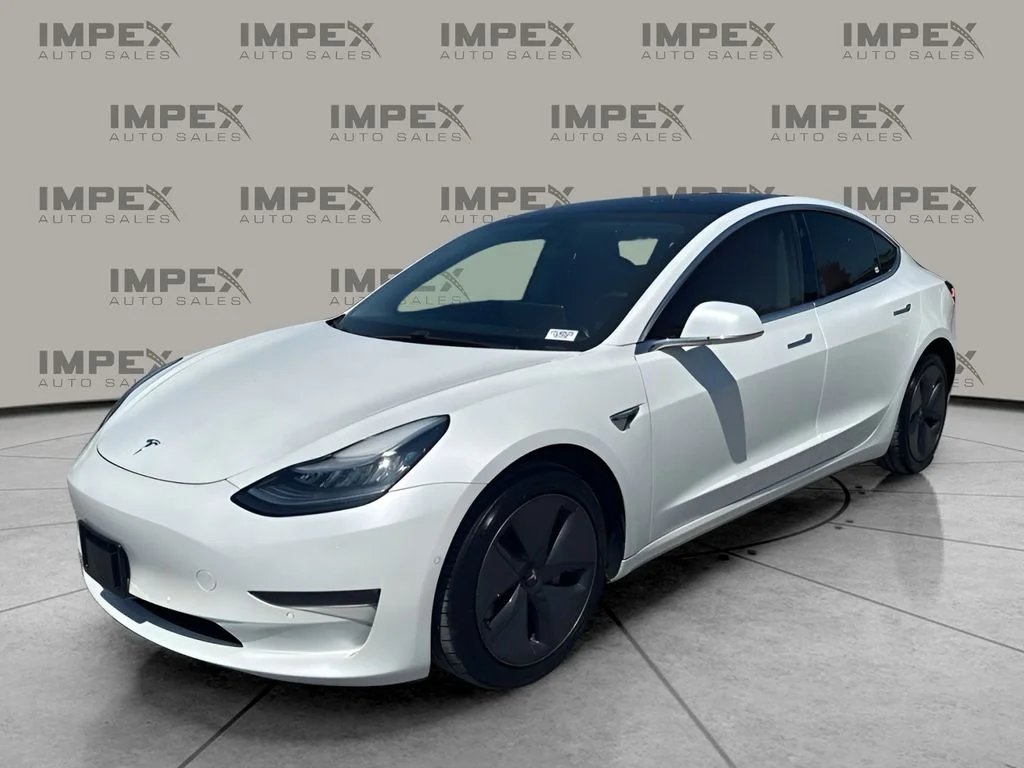 Used 2020 White Tesla Standard Range Plus image 1
