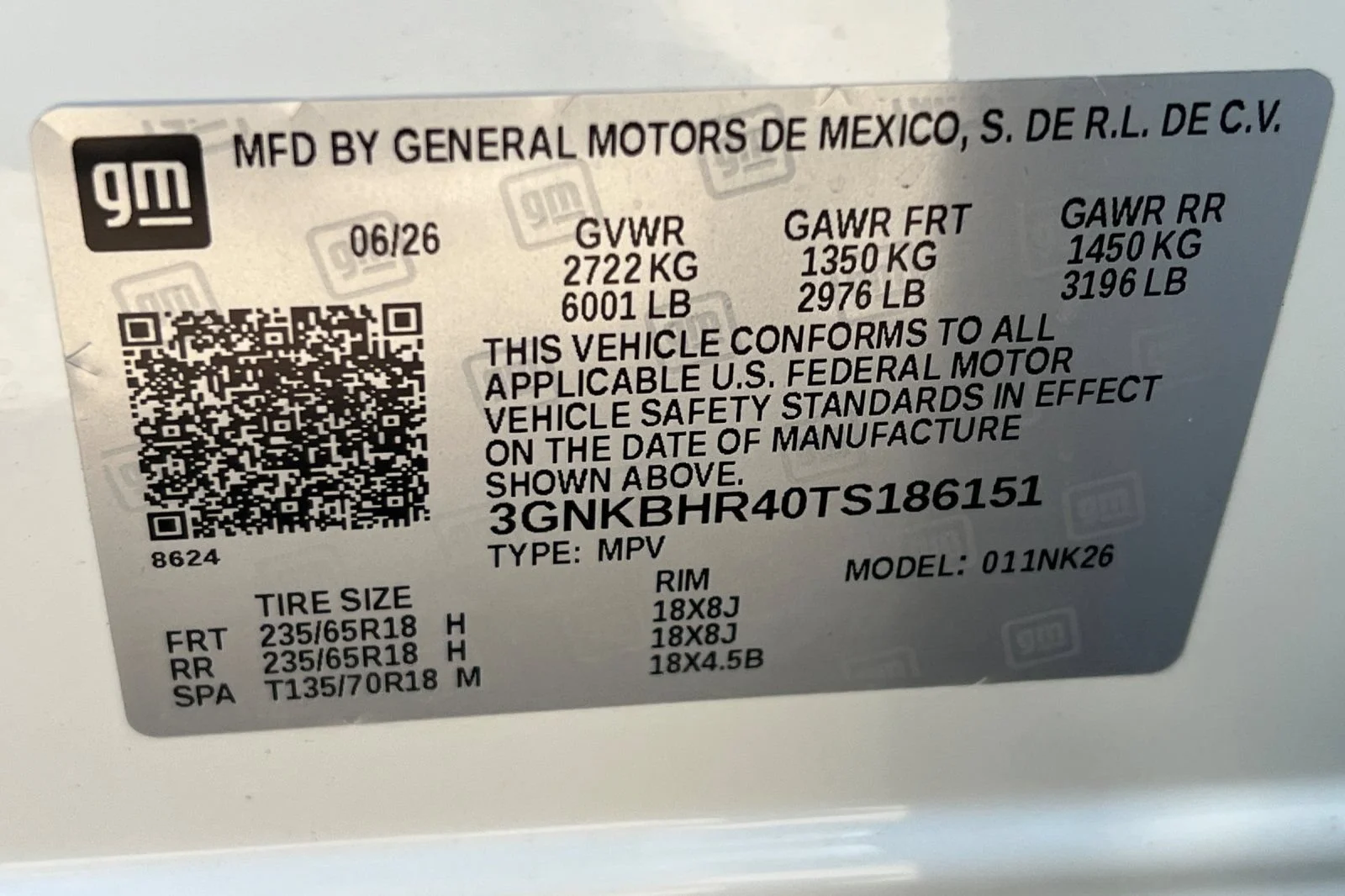 New 2026 Summit White Chevrolet 2LT image 28