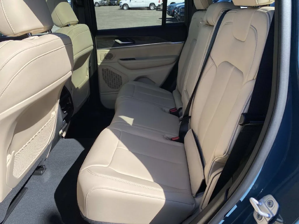 New 2027 Blue Jeep Limited Reserve image 7