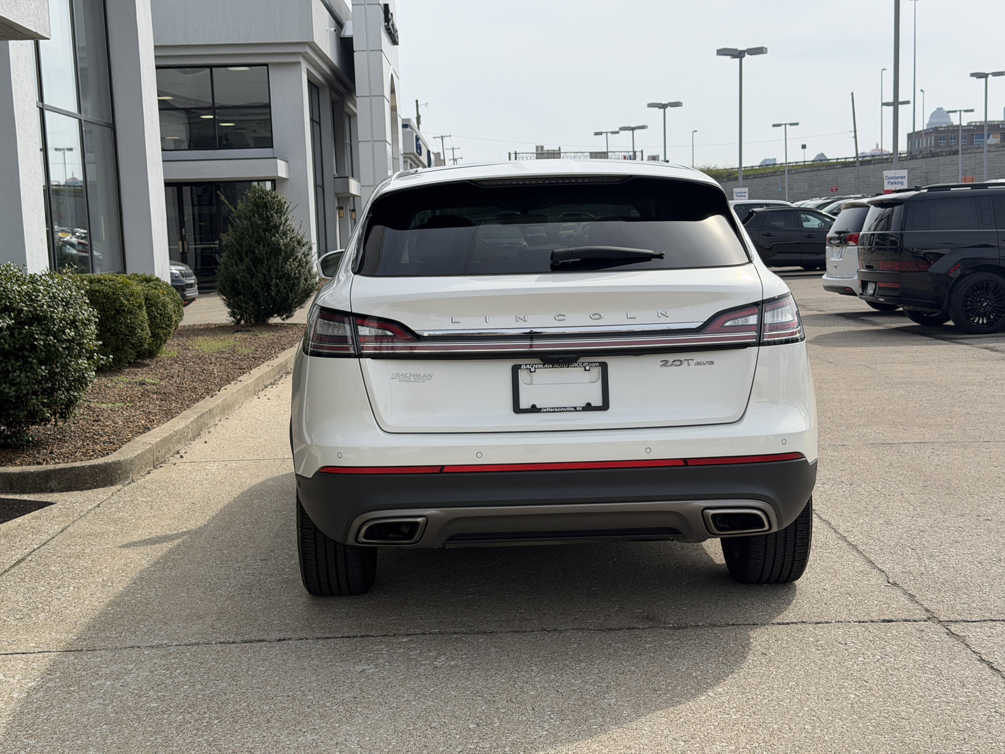 Used 2020 Pristine White Lincoln Reserve image 6