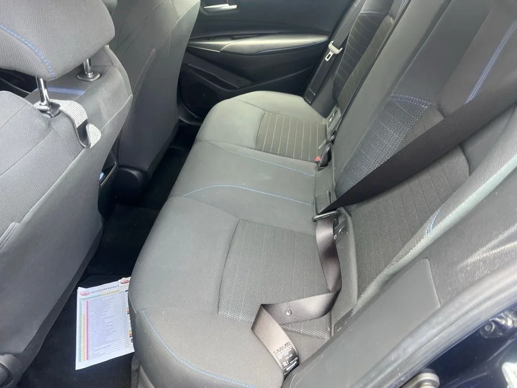 Used 2022  Toyota SE image 7