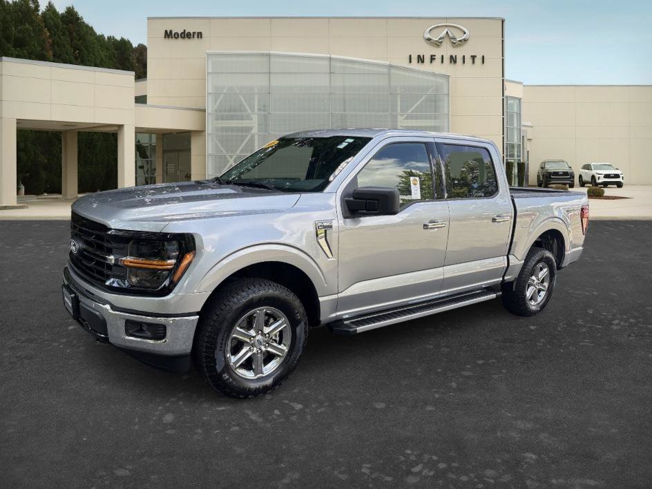 Used 2025 Iconic Silver Metallic Ford XLT image 1