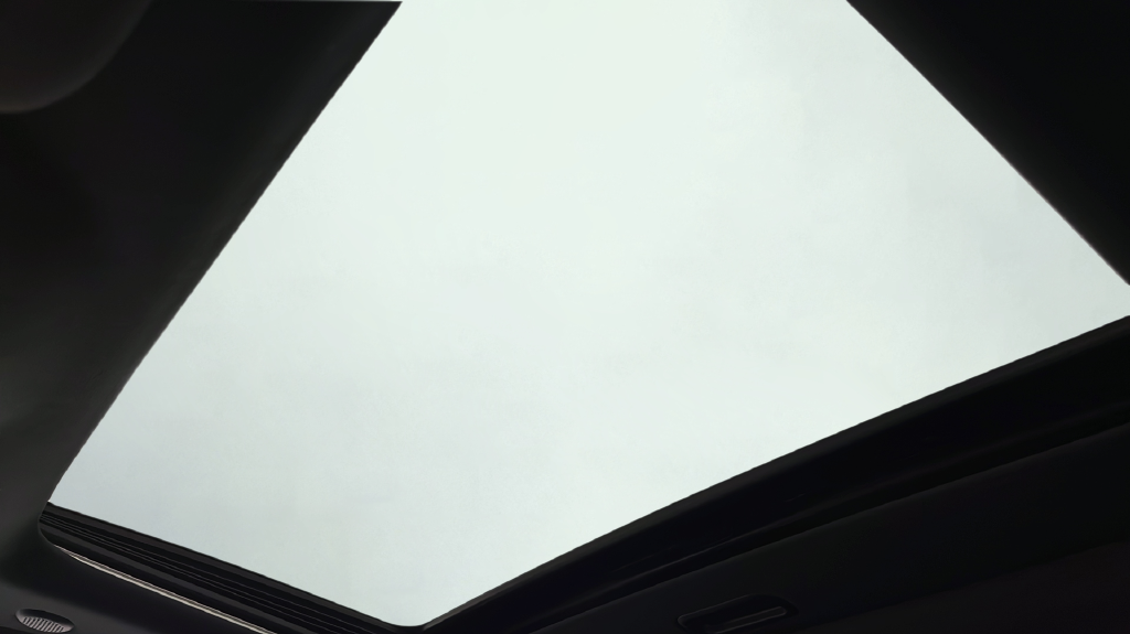Used 2019 White/off-white Jeep Altitude image 33