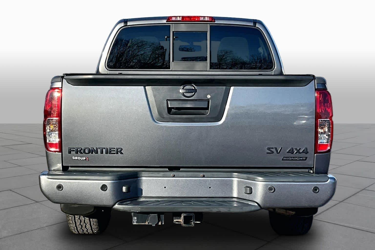 Used 2021 Gun Metallic Nissan SV image 5