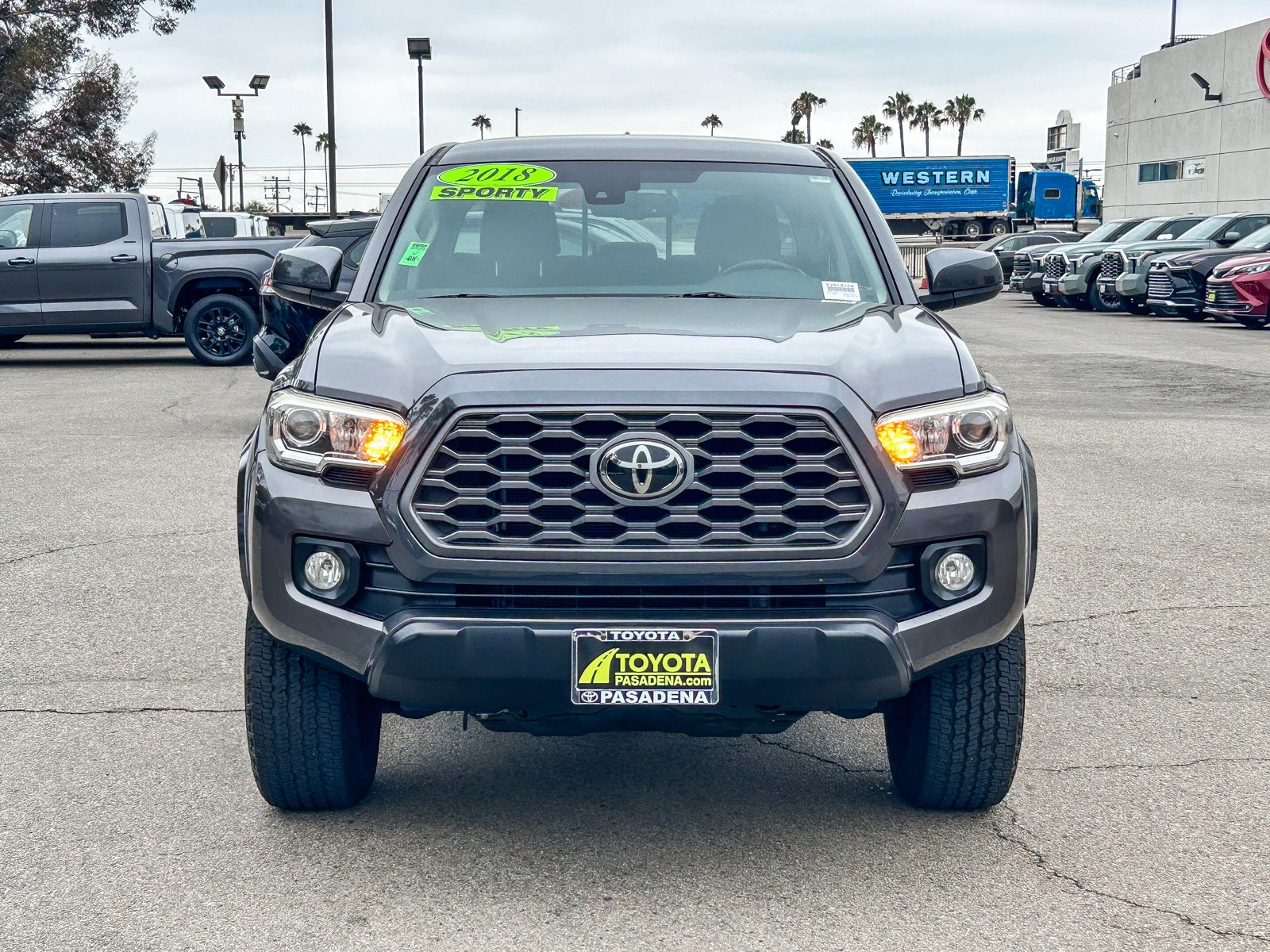 Used 2018 MAGNETIC GRAY MET TOYOTA TRUCK SR5 image 2