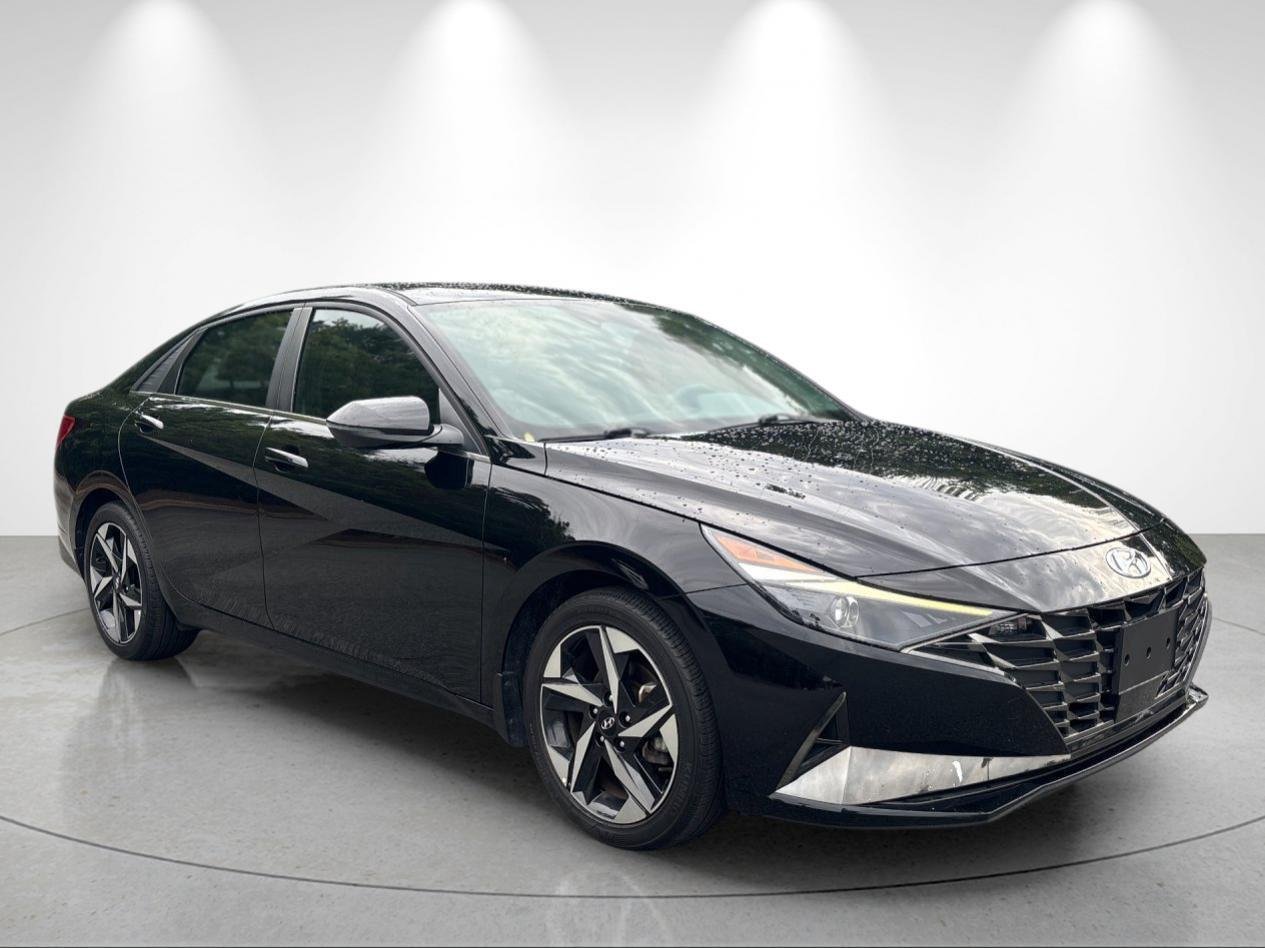 Used 2022 Phantom Black Hyundai SEL image 7