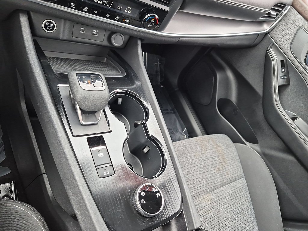 Used 2023 Pearl White TriCoat Nissan SV image 21