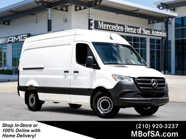 New 2025 Mercedes-Benz Sprinter Cargo Van 144 WB With Navigation