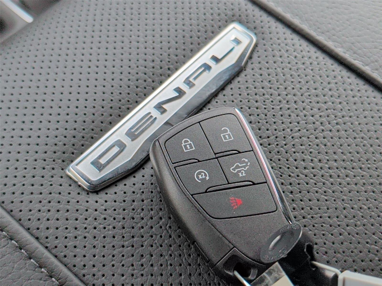 New 2026 Glacier White Tricoat GMC Denali image 22