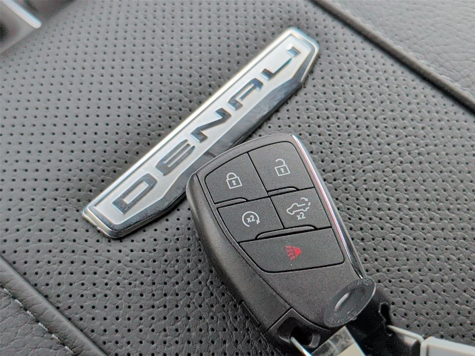 New 2026 Glacier White Tricoat GMC Denali image 22