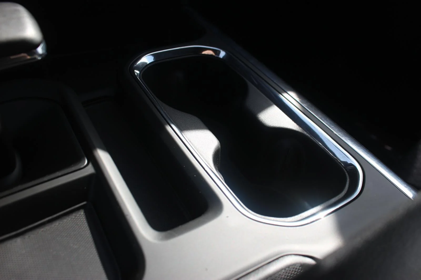 Used 2024 Summit White Chevrolet RST image 24