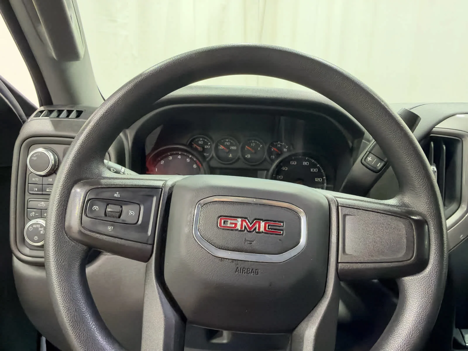Certified Used 2021 PACIFIC BLUE METALLIC GMC 4WD Double Cab Standard Box image 19