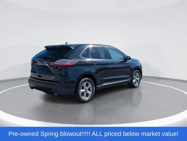 Used 2020 Black Ford SE image 8