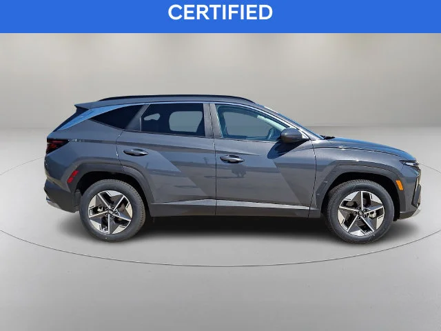 Used 2025 Gray Hyundai SEL image 7