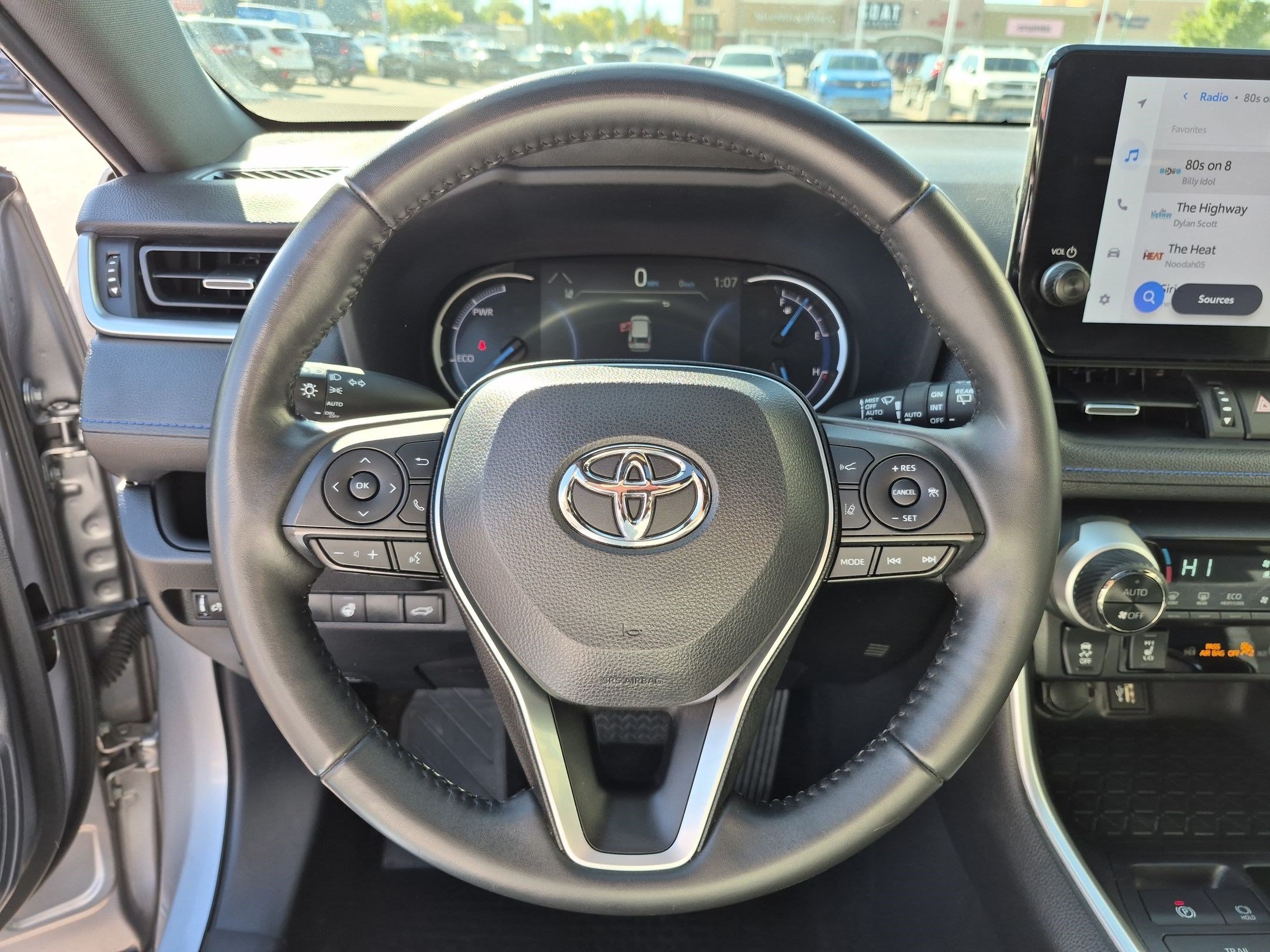 2023 Toyota RAV4 XSE - Photo 18