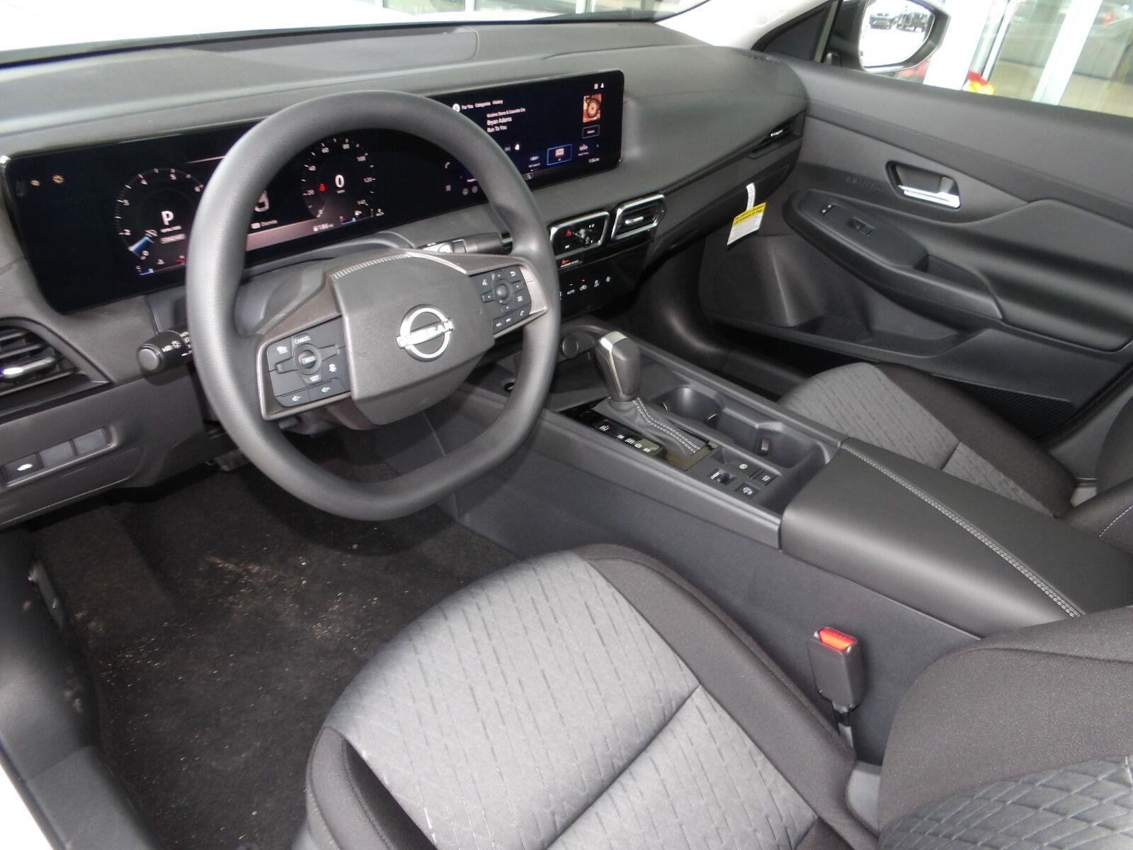New 2027 Atlantic Gray Metallic Nissan SV image 12