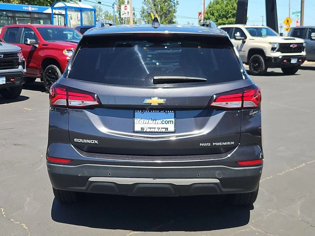 Used 2022 Iron Gray Metallic Chevrolet Premier image 5