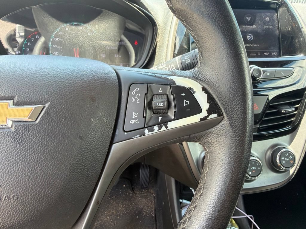 Used 2019 SUMMIT WHITE Chevrolet LT image 16