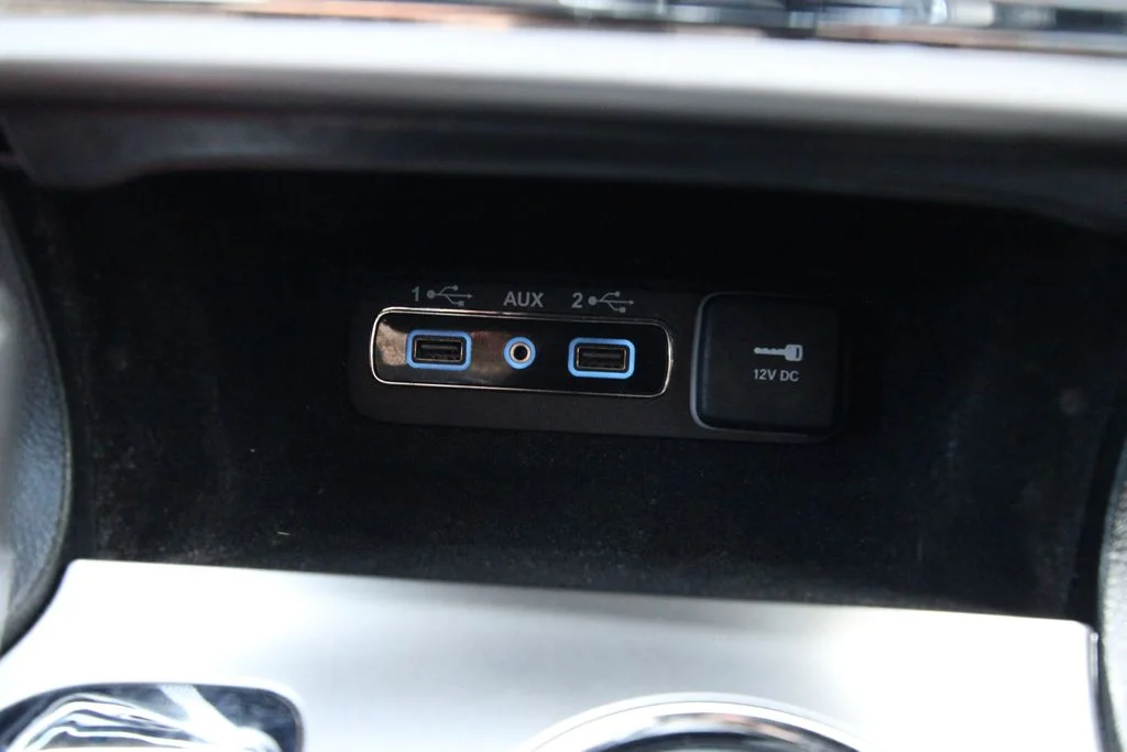 Used 2018 White Jeep Limited image 29