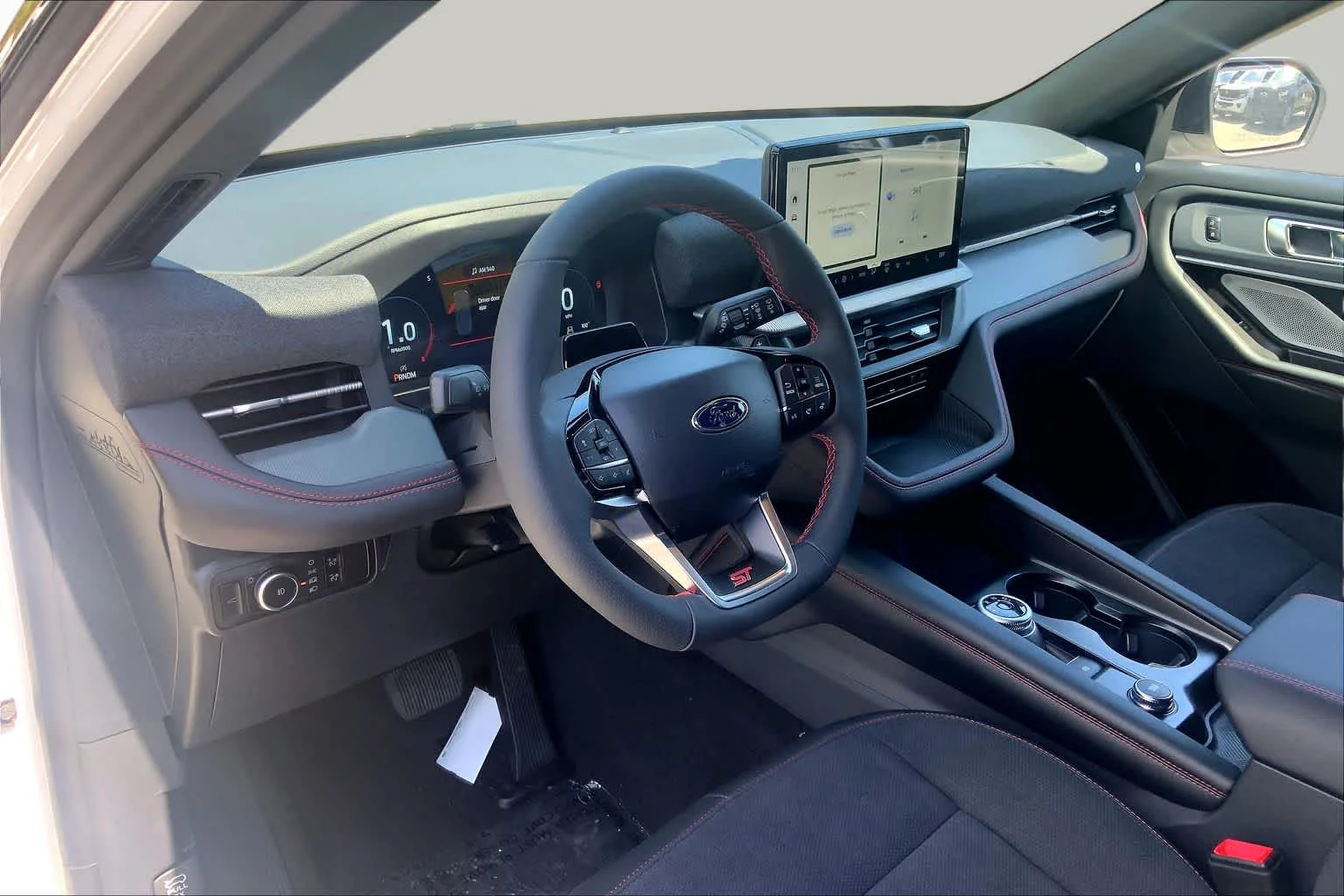 New 2026 Star White Metallic Tri-Coat Ford ST image 9