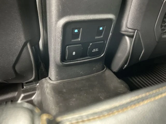 Used 2022 Gray Ford Badlands image 22