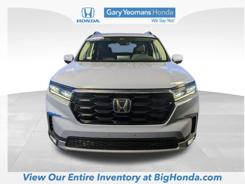 Certified Used 2025 Gray Honda Touring image 12