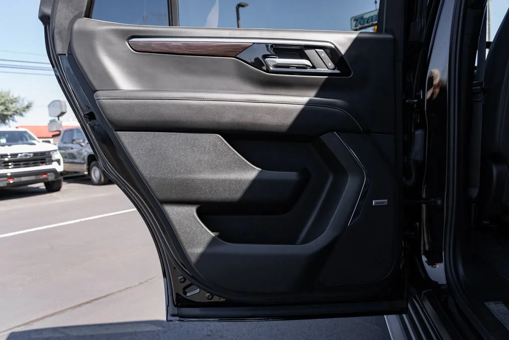 Used 2025 Black Chevrolet Premier image 30
