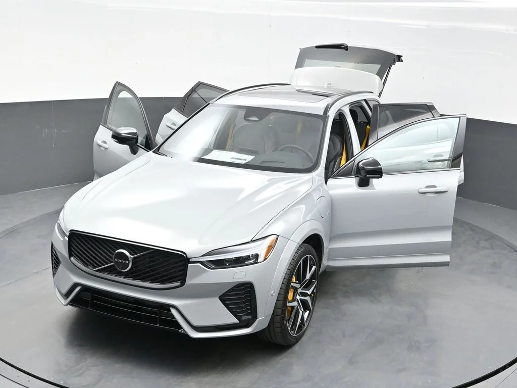 New 2026 Vapour Grey Volvo T8 Polestar Engineered image 42