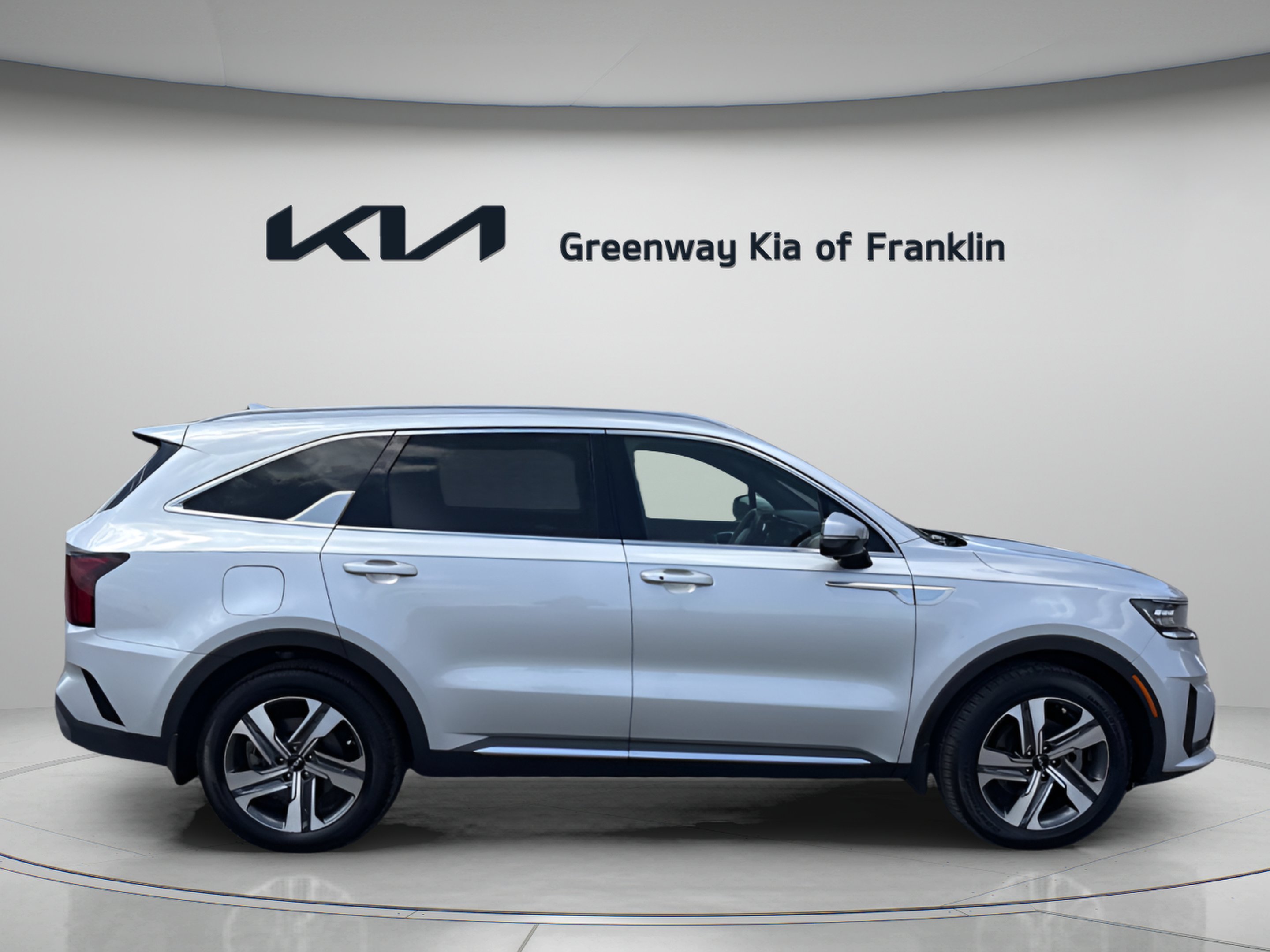 Used 2022 Silky Silver Kia SX Prestige image 8